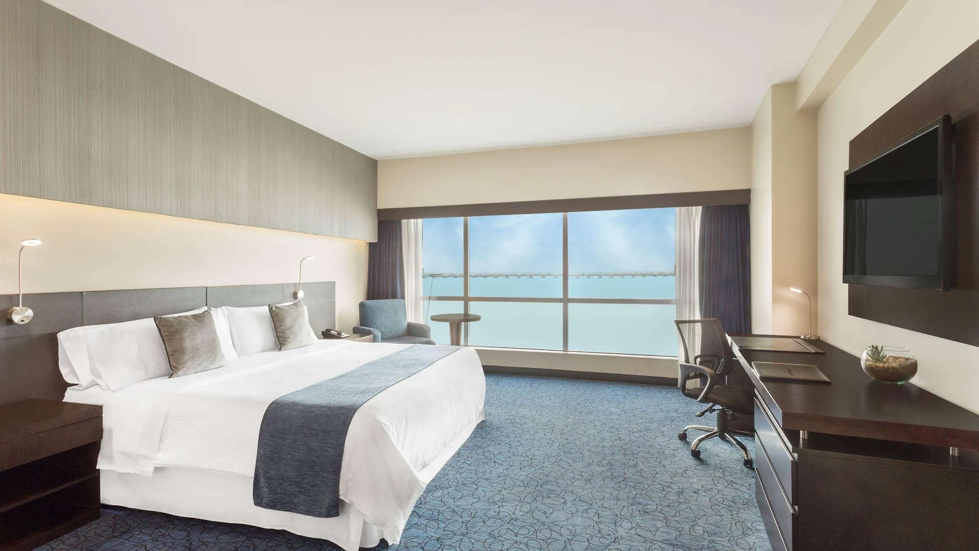 *****  Wyndham Guayaquil, Puerto Santa Ana Hotel Ecuador