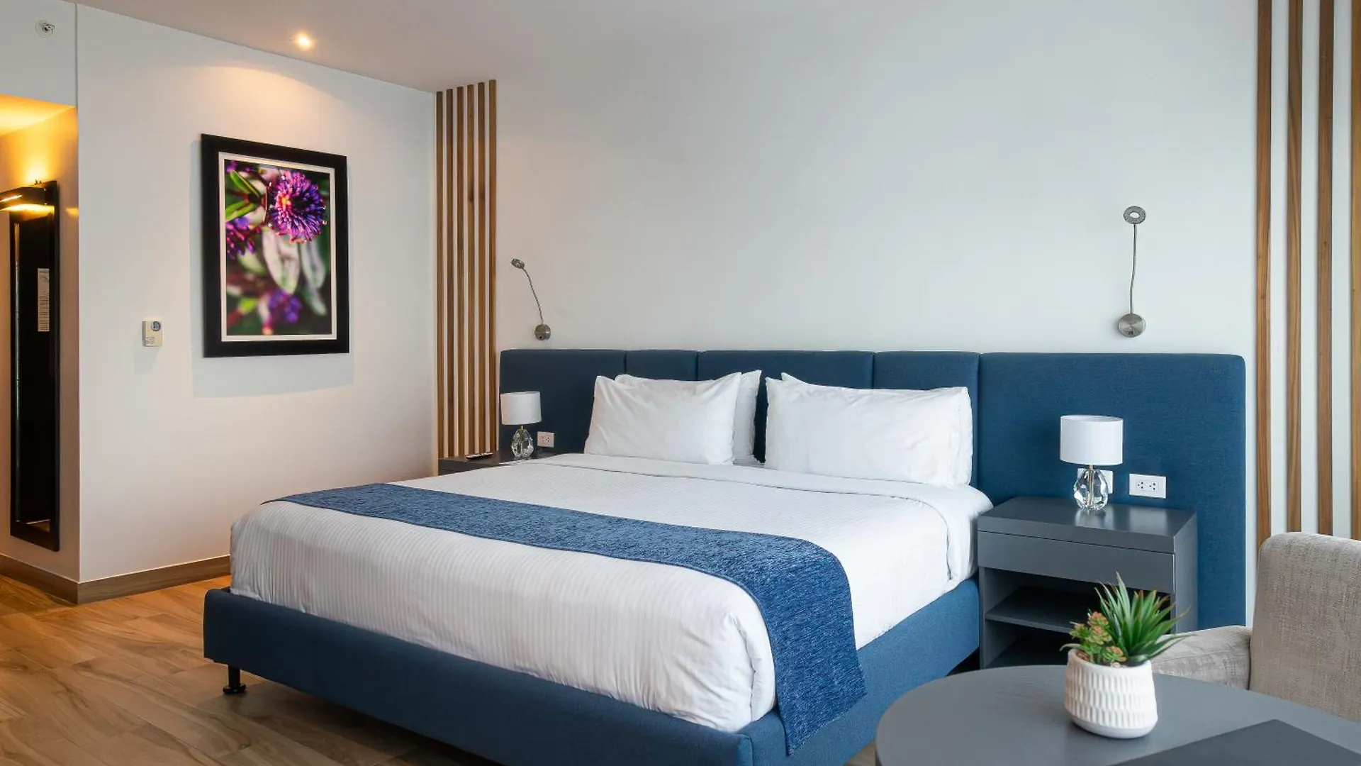 *****  Wyndham Guayaquil, Puerto Santa Ana Hotel Ecuador