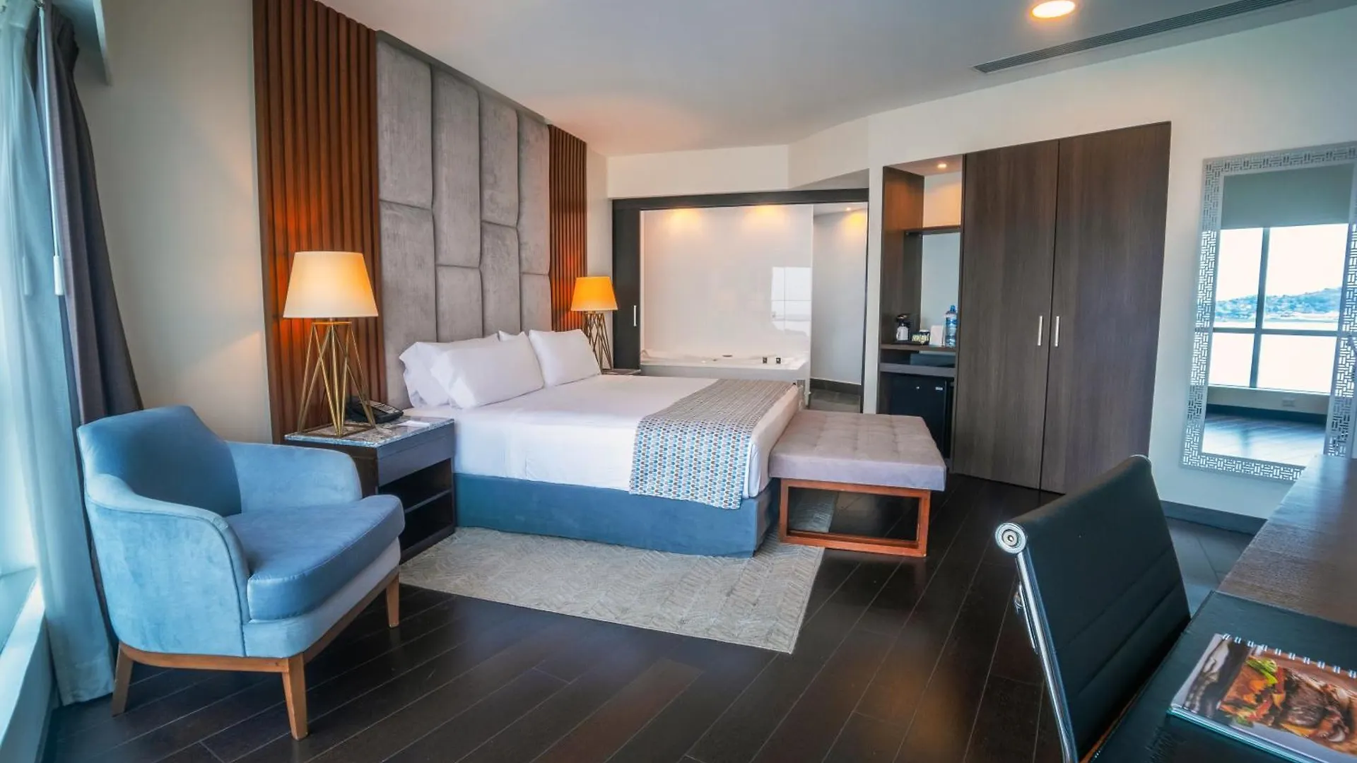*****  Wyndham Guayaquil, Puerto Santa Ana Hotell Ecuador