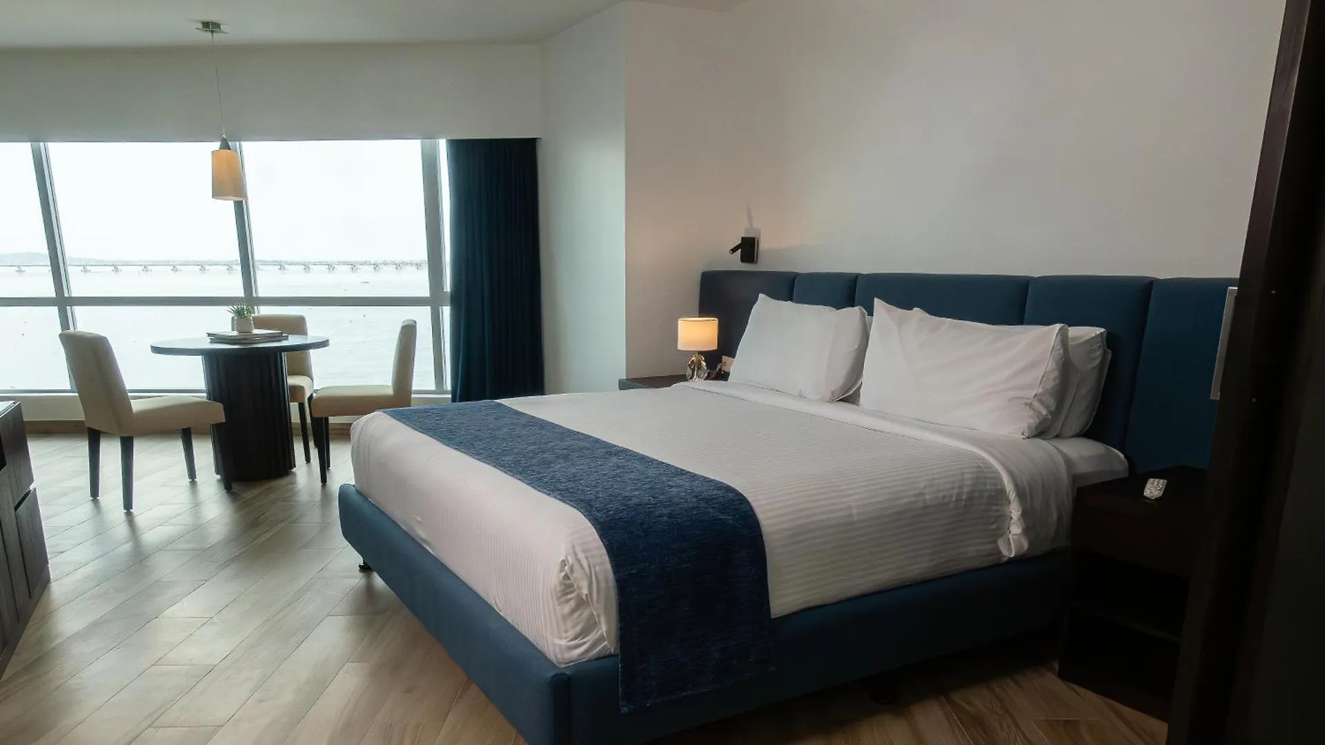 Hotel Wyndham Guayaquil, Puerto Santa Ana