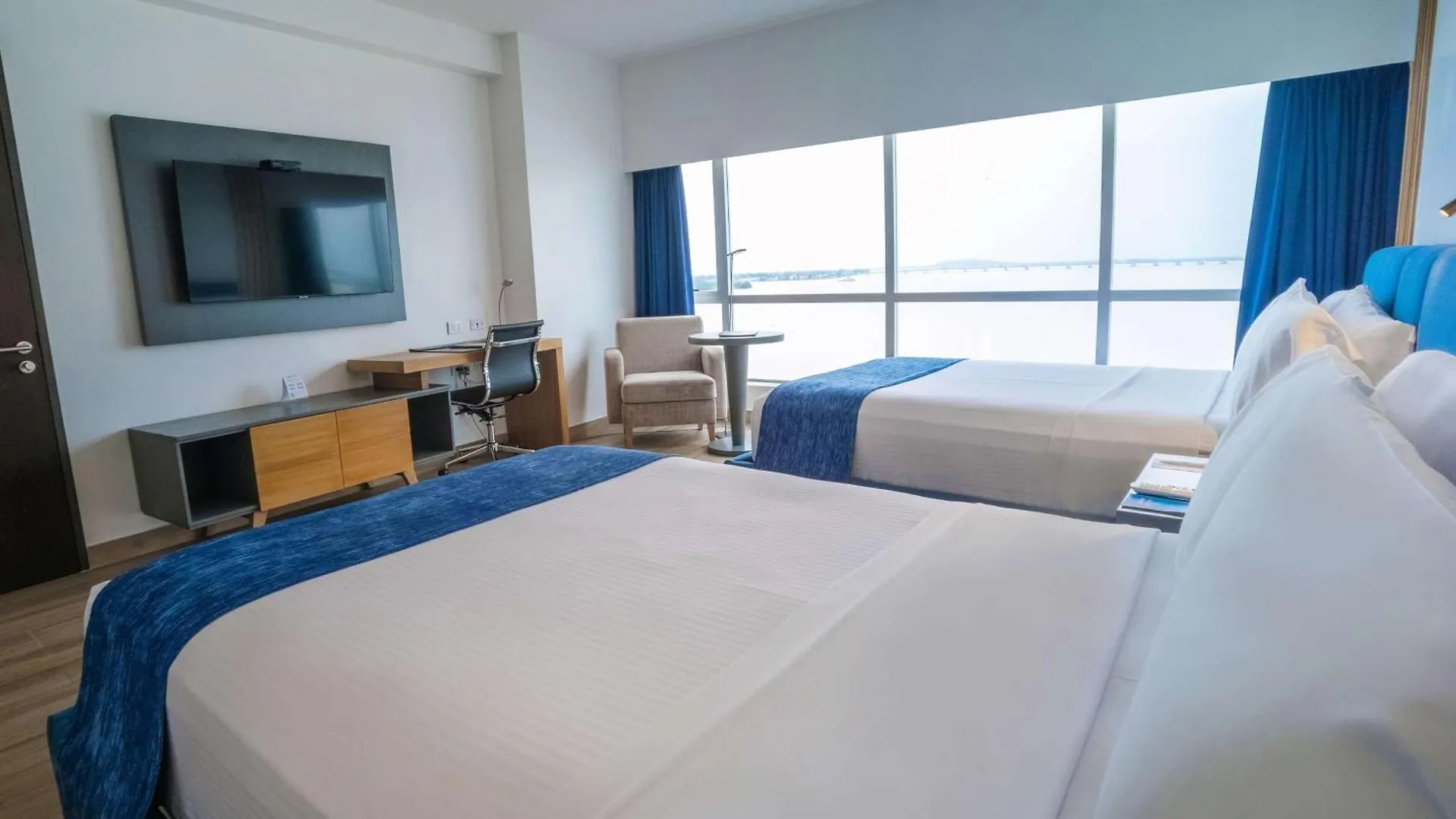 Hotel Wyndham Guayaquil, Puerto Santa Ana
