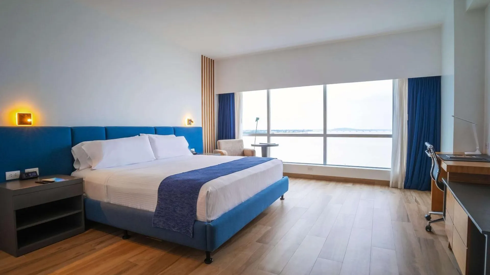 Hotel Wyndham Guayaquil, Puerto Santa Ana Ecuador